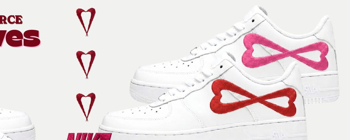 Infinity edition Air Force 1 with a figure-eight heart
